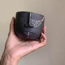 Load image into Gallery viewer, Face Planter - blk clay