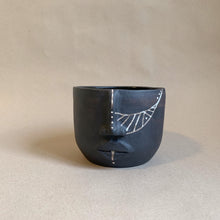 Load image into Gallery viewer, Face Planter - blk clay