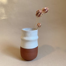 Load image into Gallery viewer, Ridge vase